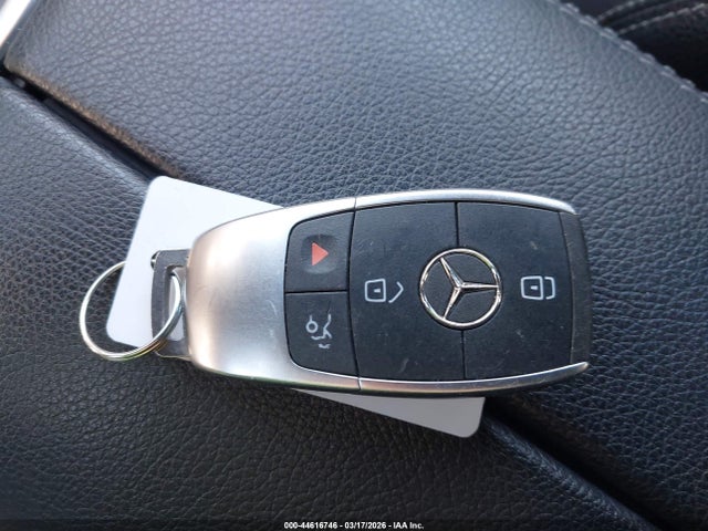 W1KWF8DB1MR645590 Mercedes-Benz C 300 Sedan