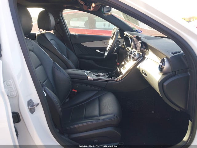 W1KWF8DB1MR645590 Mercedes-Benz C 300 Sedan