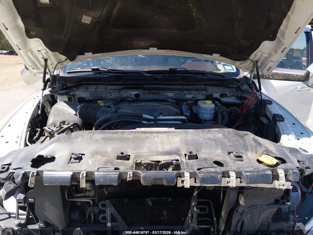 44616757 :رقم المزاد ، 3C6UR5FJ3GG311505 vin ، 2016 Ram 2500 Laramie مزاد بيع