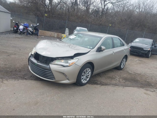 Toyota CAMRY LE 2017 4T1BF1FK8HU340616 Image 2