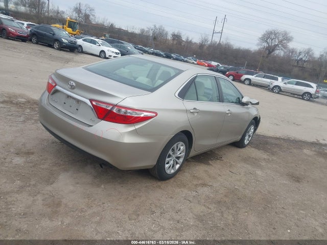 Toyota CAMRY LE 2017 4T1BF1FK8HU340616 Image 4