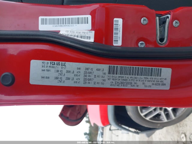 44616768 :رقم المزاد ، 3C4NJDBB2HT692320 vin ، 2017 Jeep New Compass Latitude 4x4 مزاد بيع