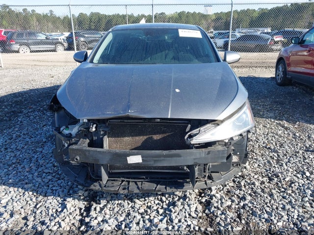 KMHD84LF0KU748997 Hyundai ELANTRA SEL