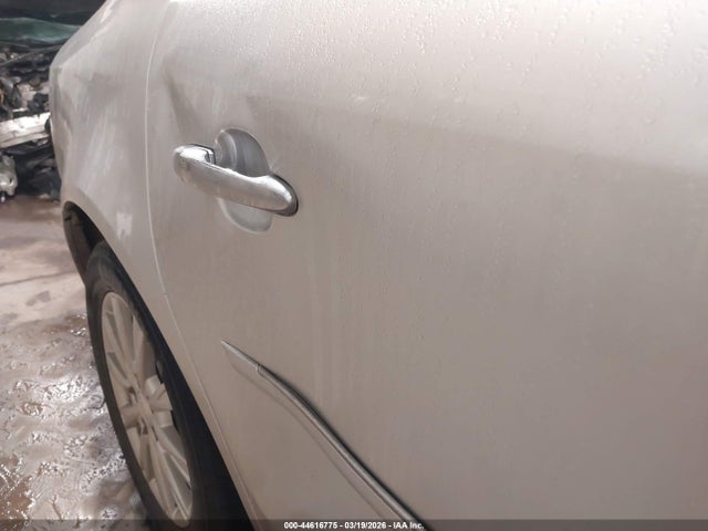 44616775 :رقم المزاد ، 1G4HC5EM0BU110380 vin ، 2011 Buick Lucerne Cxl مزاد بيع