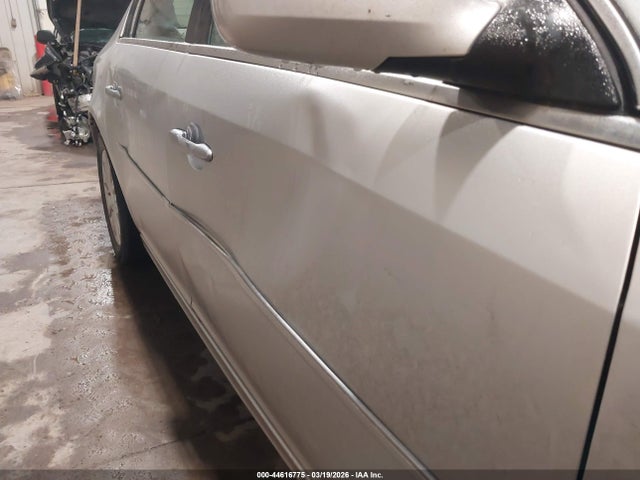 44616775 :رقم المزاد ، 1G4HC5EM0BU110380 vin ، 2011 Buick Lucerne Cxl مزاد بيع