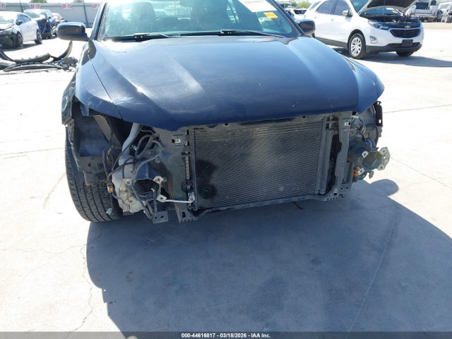 44616817 :رقم المزاد ، 1FAHP2E81GG109485 vin ، 2016 Ford Taurus Sel مزاد بيع