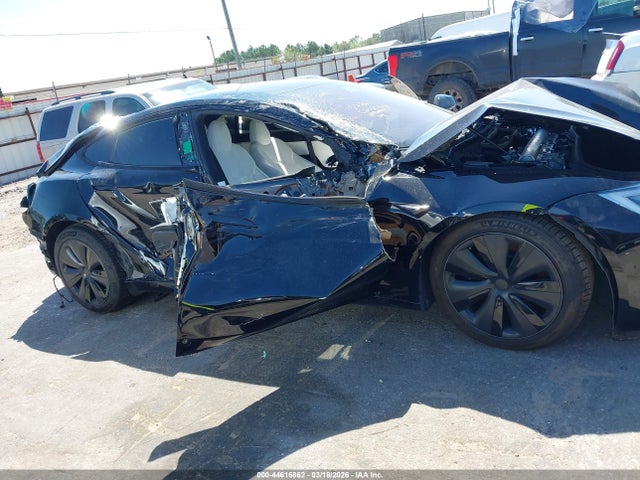 44616862 :رقم المزاد ، 5YJSA1E60NF472071 vin ، 2022 Tesla Model S Plaid Tri Motor All-wheel Drive مزاد بيع