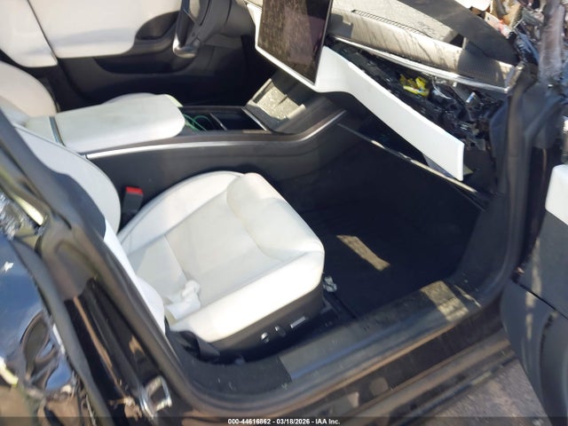 44616862 :رقم المزاد ، 5YJSA1E60NF472071 vin ، 2022 Tesla Model S Plaid Tri Motor All-wheel Drive مزاد بيع