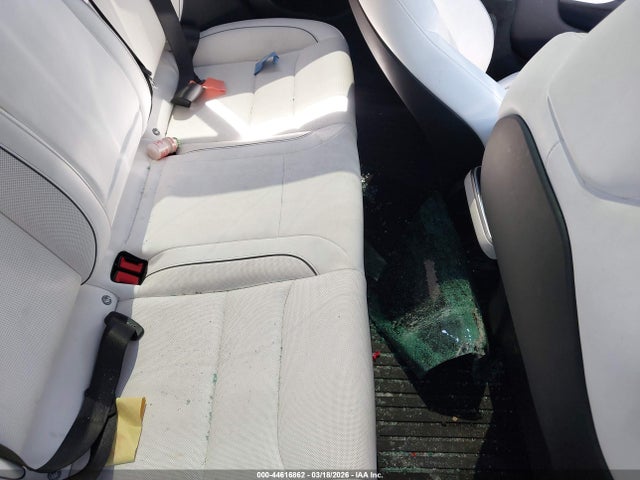 44616862 :رقم المزاد ، 5YJSA1E60NF472071 vin ، 2022 Tesla Model S Plaid Tri Motor All-wheel Drive مزاد بيع