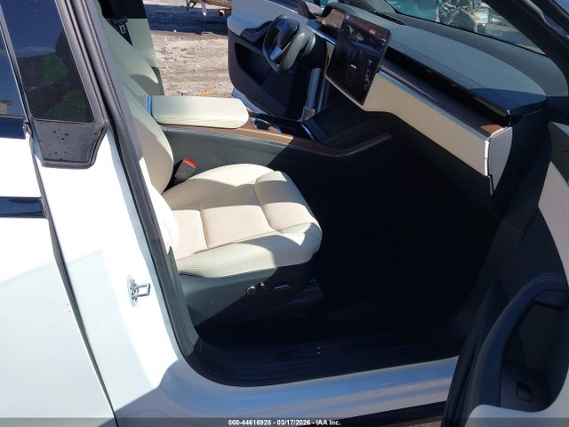 2023 TESLA MODEL X 7SAXCAE5XPF402154 Photo 4