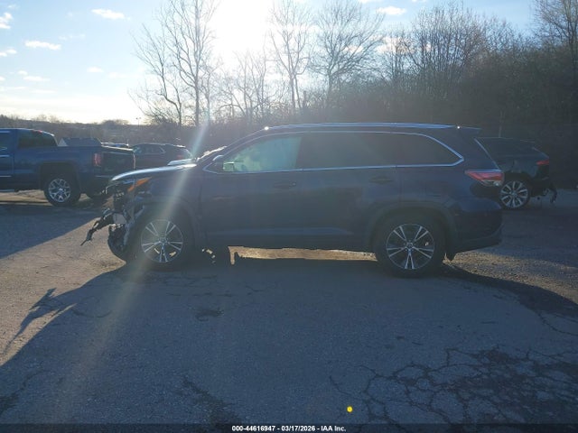 Toyota Highlander Xle V6 2016 5TDJKRFH8GS271850 Image 15