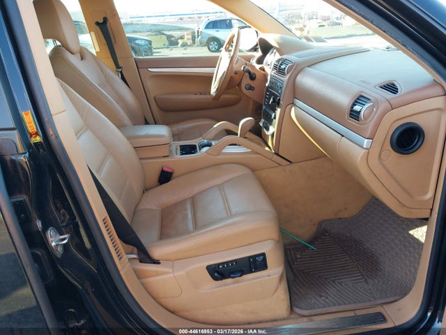 2010 PORSCHE CAYENNE WP1AB2AP0ALA50031 Photo 4