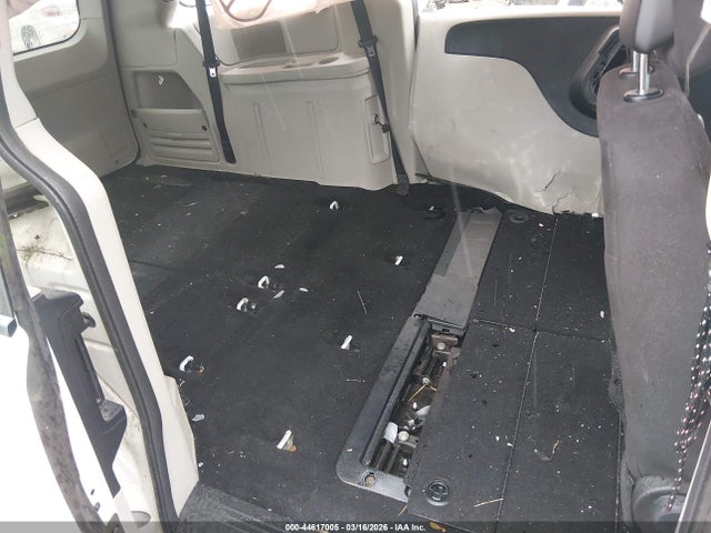2011 Dodge Grand Caravan Express მანქანა იყიდება აუქციონზე, vin: 2D4RN4DG7BR613462, აუქციონის ნომერი: 44617005