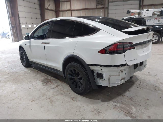 Продаж на аукціоні авто 2017 Tesla Model X 100d/75d/90d, vin: 5YJXCBE23HF052232, номер лоту: 44617006