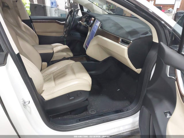Продаж на аукціоні авто 2017 Tesla Model X 100d/75d/90d, vin: 5YJXCBE23HF052232, номер лоту: 44617006
