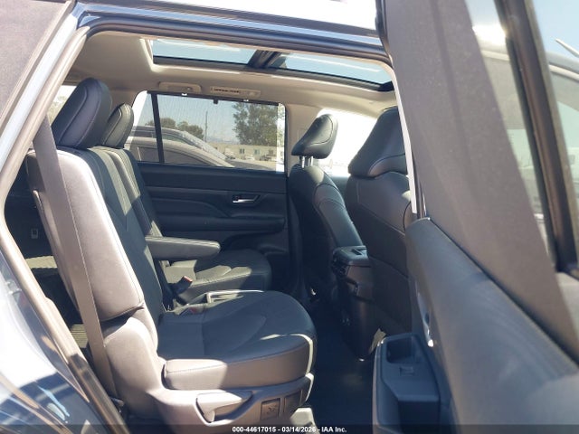 Toyota Grand Highlander Platinum 2026 5TDAAAB50TS108037 Image 8
