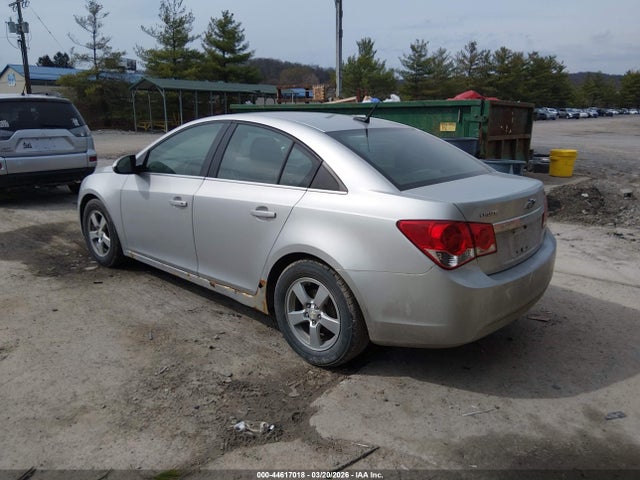 2014 CHEVROLET CRUZE 1G1PC5SB2E7434784 Photo 2