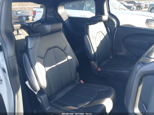 Продаж на аукціоні авто 2025 Chrysler Pacifica Select, vin: 2C4RC1BG1SR612473, номер лоту: 44617058