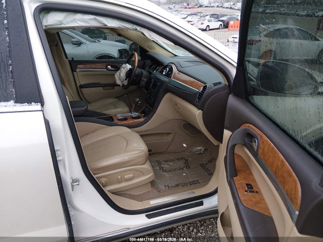 44617156 :رقم المزاد ، 5GAKRCED1BJ213498 vin ، 2011 Buick Enclave 2xl مزاد بيع
