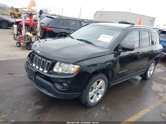 44617166 :رقم المزاد ، 1C4NJDBBXDD245430 vin ، 2013 Jeep Compass Sport مزاد بيع