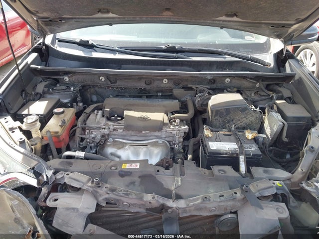 44617173 :رقم المزاد ، JTMWFREV3JJ190518 vin ، 2018 Toyota Rav4 Xle مزاد بيع