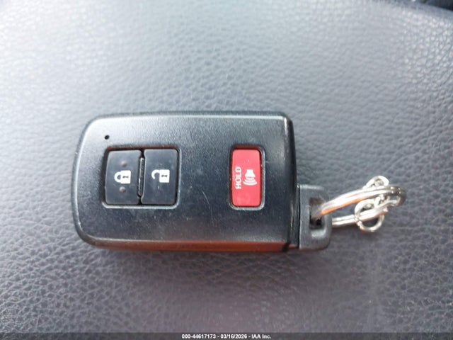 44617173 :رقم المزاد ، JTMWFREV3JJ190518 vin ، 2018 Toyota Rav4 Xle مزاد بيع