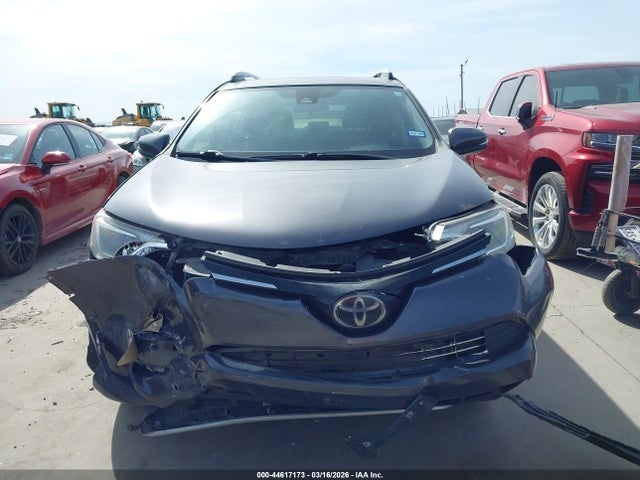 44617173 :رقم المزاد ، JTMWFREV3JJ190518 vin ، 2018 Toyota Rav4 Xle مزاد بيع