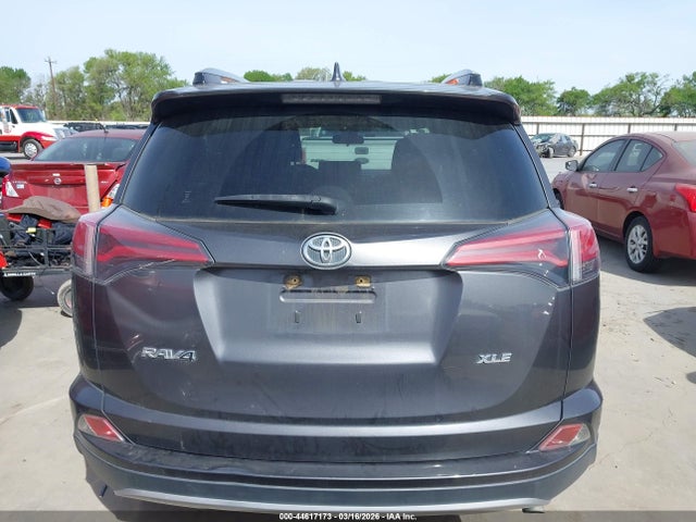 44617173 :رقم المزاد ، JTMWFREV3JJ190518 vin ، 2018 Toyota Rav4 Xle مزاد بيع