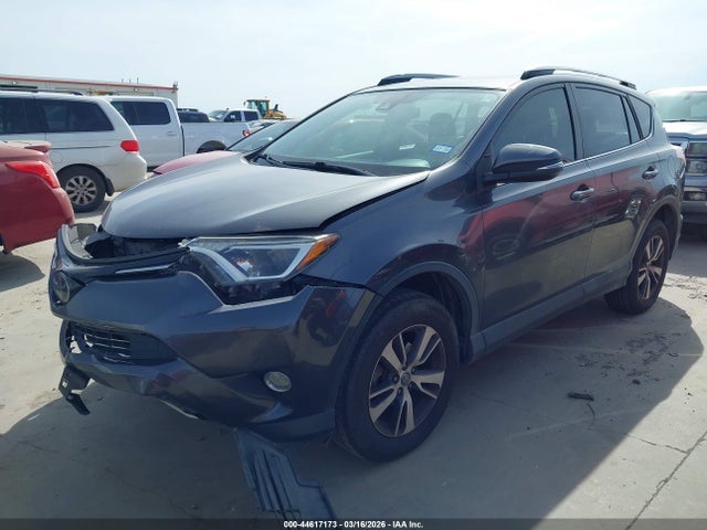 44617173 :رقم المزاد ، JTMWFREV3JJ190518 vin ، 2018 Toyota Rav4 Xle مزاد بيع