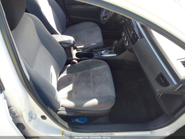 2015 TOYOTA COROLLA 2T1BURHE4FC294261 Photo 4