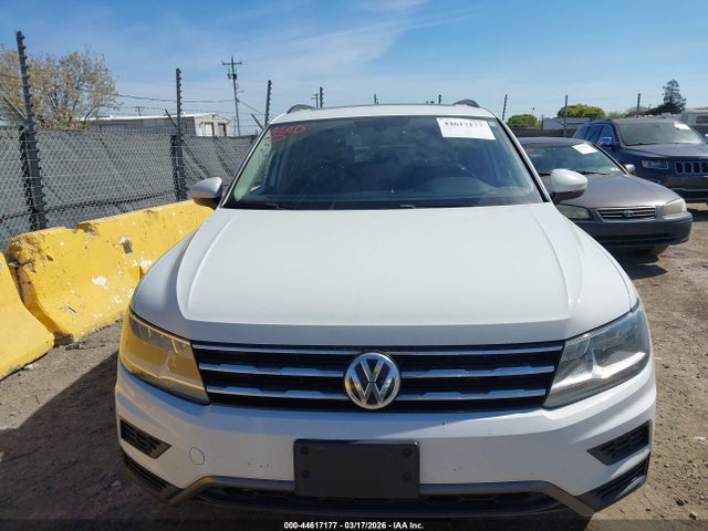 3VV3B7AX4KM199499 Volkswagen Tiguan 2.0t Se/2.0t Sel/2.0t Sel R-line/2.0t Sel R-line Black
