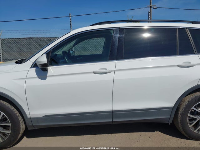 3VV3B7AX4KM199499 Volkswagen Tiguan 2.0t Se/2.0t Sel/2.0t Sel R-line/2.0t Sel R-line Black