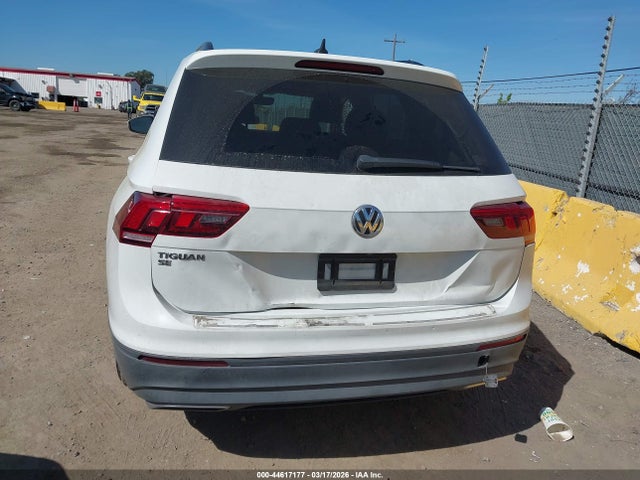 3VV3B7AX4KM199499 Volkswagen Tiguan 2.0t Se/2.0t Sel/2.0t Sel R-line/2.0t Sel R-line Black