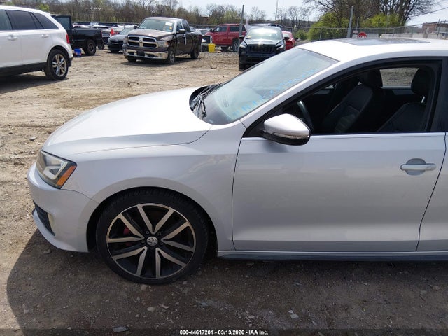 Продаж на аукціоні авто 2013 Volkswagen Jetta Gli Autobahn W/nav, vin: 3VW467AJ0DM214650, номер лоту: 44617201