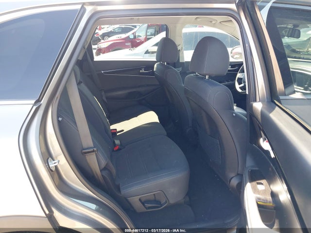 5XYPG4A32KG536200 KIA Sorento 2.4l Lx