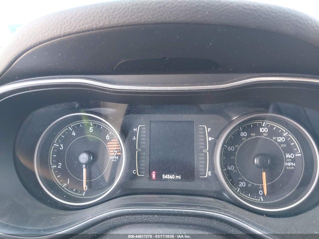 2019 Jeep Cherokee Latitude Fwd მანქანა იყიდება აუქციონზე, vin: 1C4PJLCB7KD242659, აუქციონის ნომერი: 44617278