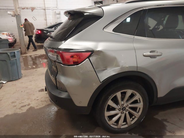 Продаж на аукціоні авто 2021 Ford Escape Titanium Hybrid, vin: 1FMCU9DZ2MUB15725, номер лоту: 44617288