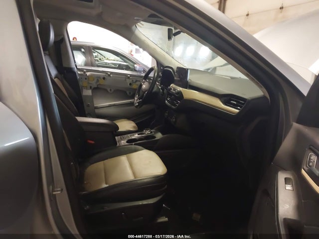 Продаж на аукціоні авто 2021 Ford Escape Titanium Hybrid, vin: 1FMCU9DZ2MUB15725, номер лоту: 44617288