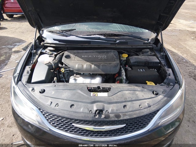 Продажа на аукционе авто 2016 Chrysler 200 Limited, vin: 1C3CCCAB4GN114302, номер лота: 44617295