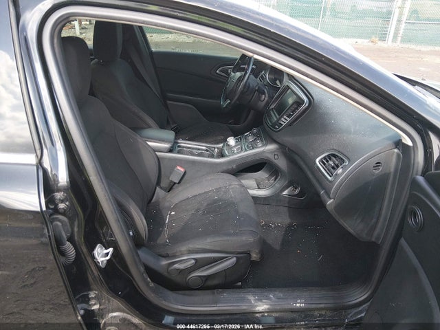 Продажа на аукционе авто 2016 Chrysler 200 Limited, vin: 1C3CCCAB4GN114302, номер лота: 44617295