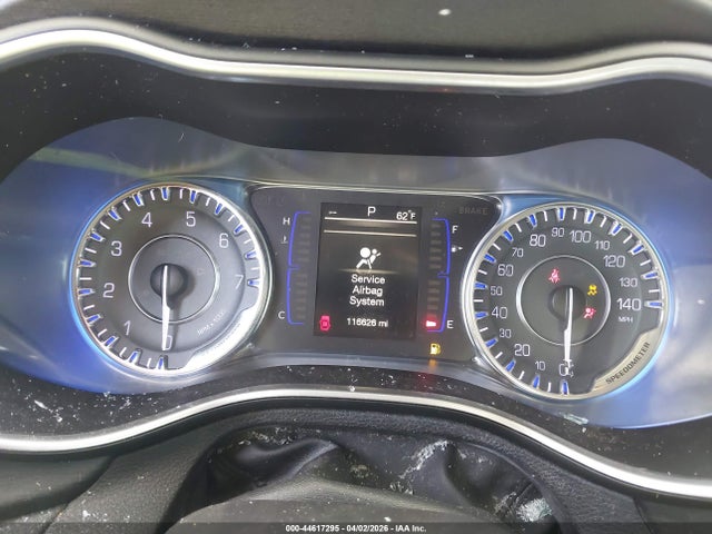 Продажа на аукционе авто 2016 Chrysler 200 Limited, vin: 1C3CCCAB4GN114302, номер лота: 44617295