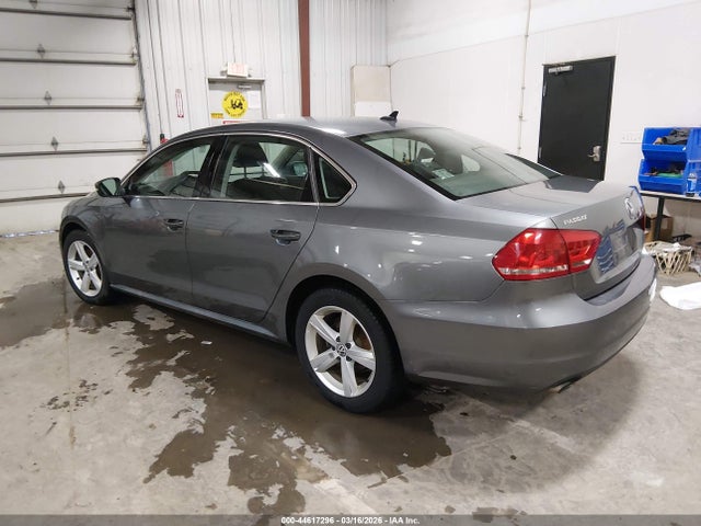 Продаж на аукціоні авто 2015 Volkswagen Passat 1.8t Limited Edition, vin: 1VWAT7A39FC114161, номер лоту: 44617296
