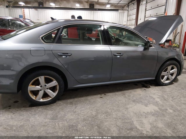 Продаж на аукціоні авто 2015 Volkswagen Passat 1.8t Limited Edition, vin: 1VWAT7A39FC114161, номер лоту: 44617296