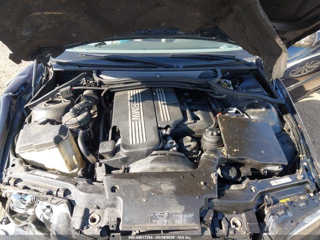 44617354 :رقم المزاد ، WBAAX13405PJ01040 vin ، 2005 Bmw 325it مزاد بيع