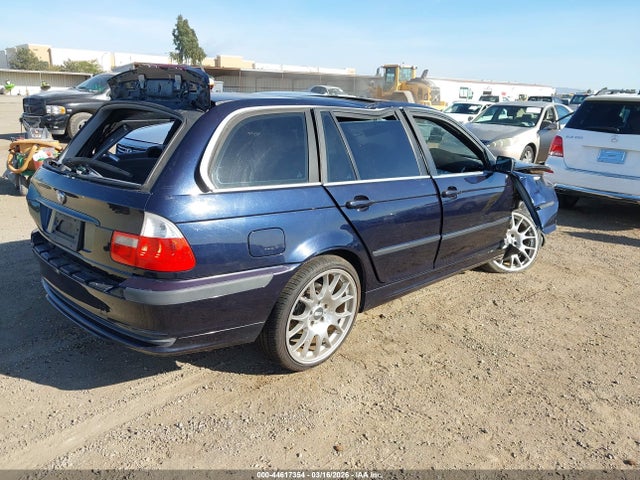 44617354 :رقم المزاد ، WBAAX13405PJ01040 vin ، 2005 Bmw 325it مزاد بيع