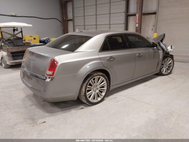 2011 CHRYSLER 300 2C3CA5CGXBH522606 Photo 3