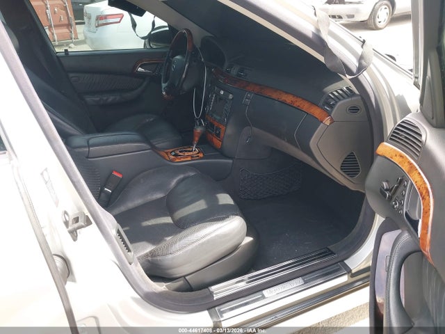 2006 Mercedes-benz S 500 მანქანა იყიდება აუქციონზე, vin: WDBNG75J06A480747, აუქციონის ნომერი: 44617408