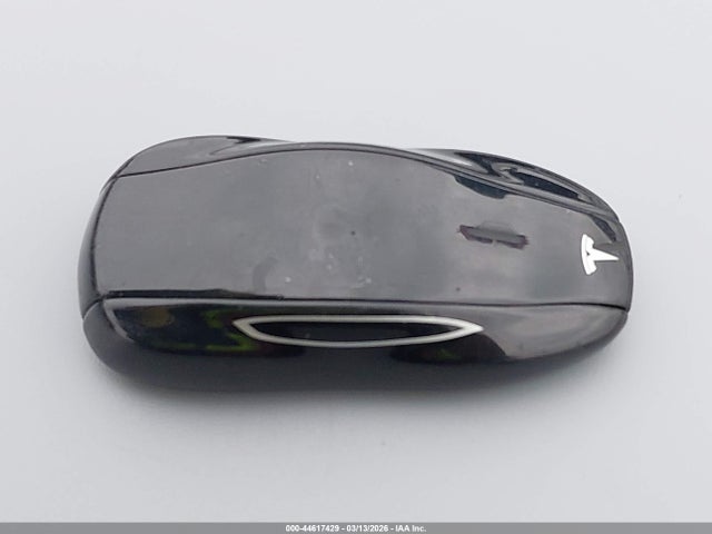 2014 Tesla Model S მანქანა იყიდება აუქციონზე, vin: 5YJSA1S18EFP60767, აუქციონის ნომერი: 44617429