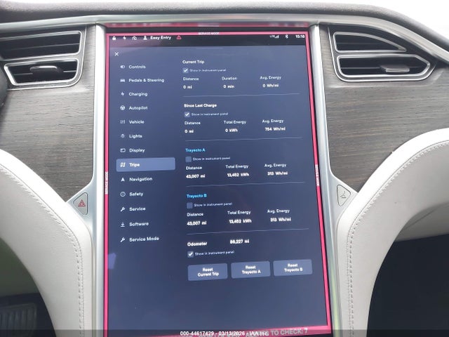 2014 Tesla Model S მანქანა იყიდება აუქციონზე, vin: 5YJSA1S18EFP60767, აუქციონის ნომერი: 44617429