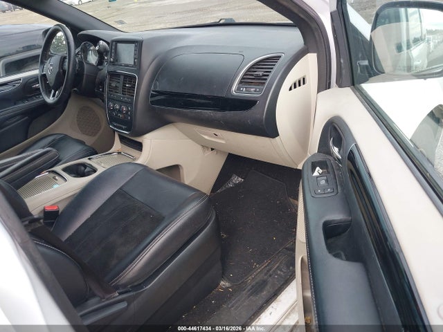 2C4RDGCG1HR624954 Dodge Grand Caravan Sxt